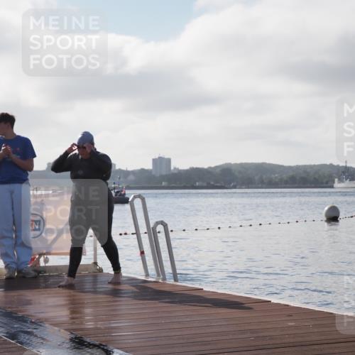 17.08.2025 - KN Förde Triathlon 2025 KatJ http://msf.ph/oto/8581610 17.08.2025 09:33:27 Schwimmen 238, 238 meine-sportfotos.de
