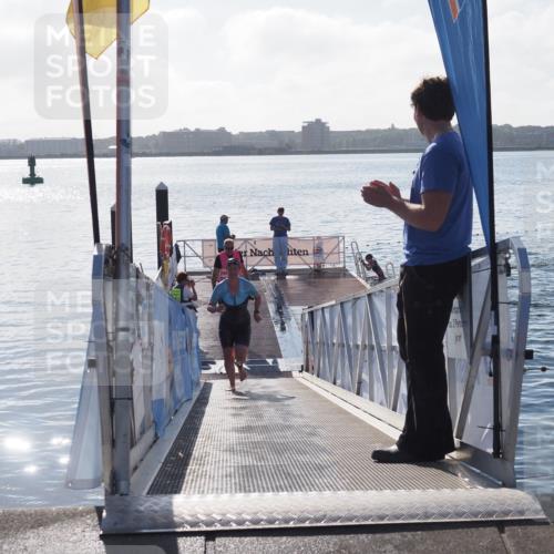 17.08.2025 - KN Förde Triathlon 2025 MichiJ http://msf.ph/oto/8581649 17.08.2025 09:20:31 Schwimmen 179, 196, 211, 188, 211, 240, 241 meine-sportfotos.de