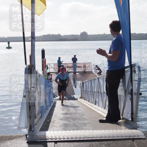 17.08.2025 - KN Förde Triathlon 2025 MichiJ http://msf.ph/oto/8581656 17.08.2025 09:20:32 Schwimmen 179, 196, 211, 188, 211, 240, 241 meine-sportfotos.de