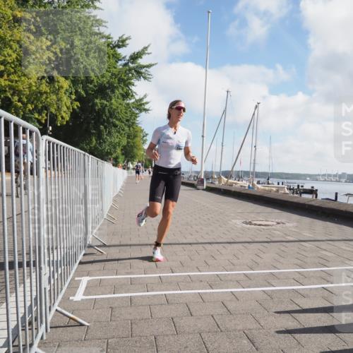 17.08.2025 - KN Förde Triathlon 2025 KatJ http://msf.ph/oto/8582007 17.08.2025 09:59:25 Laufen 105, 109 meine-sportfotos.de