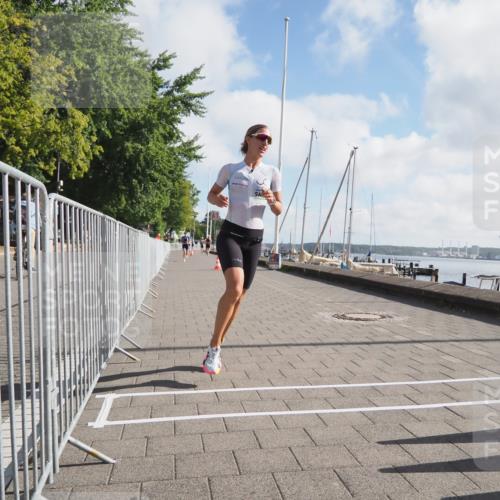 17.08.2025 - KN Förde Triathlon 2025 KatJ http://msf.ph/oto/8582009 17.08.2025 09:59:26 Laufen 105, 109 meine-sportfotos.de