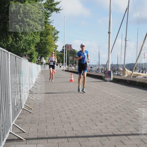17.08.2025 - KN Förde Triathlon 2025 KatJ http://msf.ph/oto/8582147 17.08.2025 09:59:45 Laufen 103, 108 meine-sportfotos.de