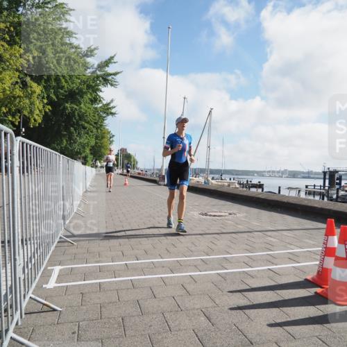 17.08.2025 - KN Förde Triathlon 2025 KatJ http://msf.ph/oto/8582205 17.08.2025 09:59:47 Laufen 103, 108 meine-sportfotos.de