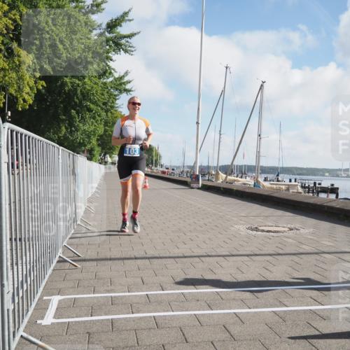 17.08.2025 - KN Förde Triathlon 2025 KatJ http://msf.ph/oto/8582266 17.08.2025 09:59:50 Laufen 103, 108 meine-sportfotos.de