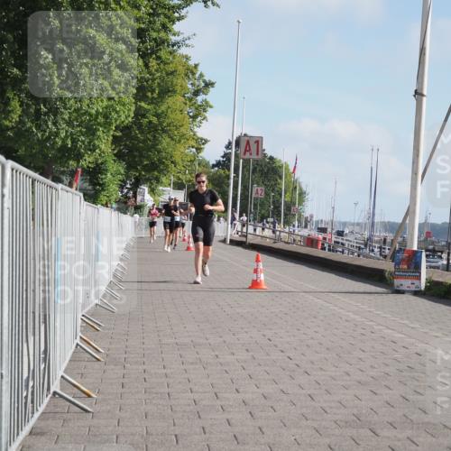 17.08.2025 - KN Förde Triathlon 2025 KatJ http://msf.ph/oto/8582285 17.08.2025 10:00:26 Laufen 106 meine-sportfotos.de