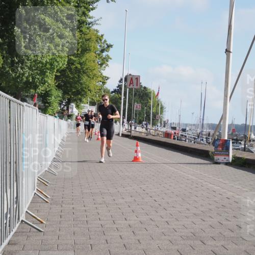 17.08.2025 - KN Förde Triathlon 2025 KatJ http://msf.ph/oto/8582292 17.08.2025 10:00:27 Laufen 106 meine-sportfotos.de
