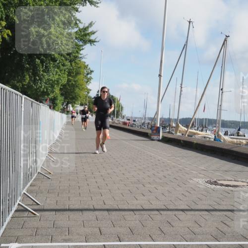 17.08.2025 - KN Förde Triathlon 2025 KatJ http://msf.ph/oto/8582314 17.08.2025 10:00:30 Laufen 106, 133, 136 meine-sportfotos.de