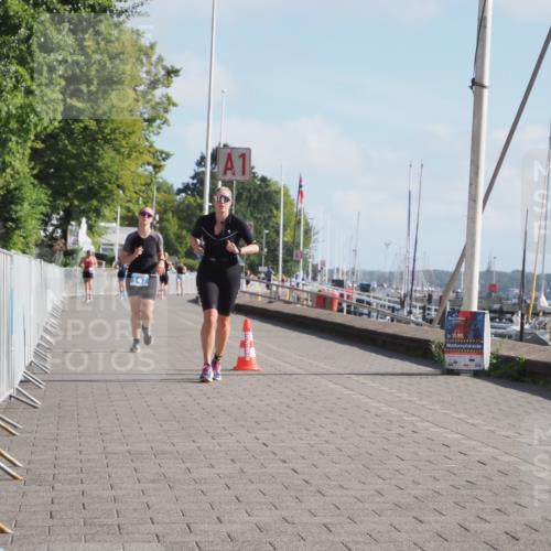 17.08.2025 - KN Förde Triathlon 2025 KatJ http://msf.ph/oto/8582702 17.08.2025 10:02:48 Laufen 121, 125, 147 meine-sportfotos.de