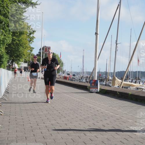 17.08.2025 - KN Förde Triathlon 2025 KatJ http://msf.ph/oto/8582715 17.08.2025 10:02:50 Laufen 125, 147 meine-sportfotos.de