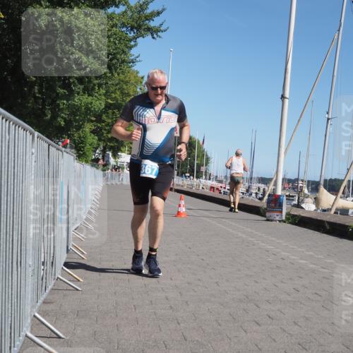 17.08.2025 - KN Förde Triathlon 2025 KatJ http://msf.ph/oto/8582766 17.08.2025 12:26:51 Laufen 367, 384 meine-sportfotos.de
