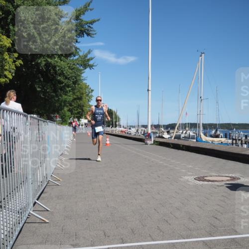17.08.2025 - KN Förde Triathlon 2025 KatJ http://msf.ph/oto/8582866 17.08.2025 13:13:59 Laufen 403, 408 meine-sportfotos.de