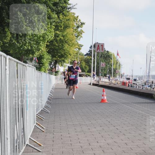 17.08.2025 - KN Förde Triathlon 2025 KatJ http://msf.ph/oto/8582977 17.08.2025 10:04:46 Laufen 127 meine-sportfotos.de