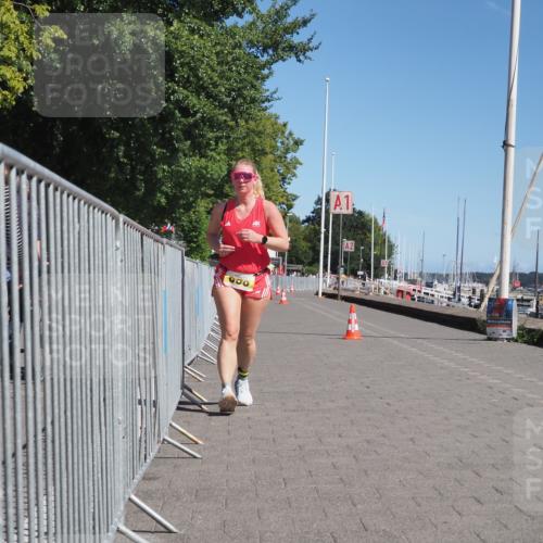17.08.2025 - KN Förde Triathlon 2025 KatJ http://msf.ph/oto/8583016 17.08.2025 12:30:51 Laufen 606 meine-sportfotos.de