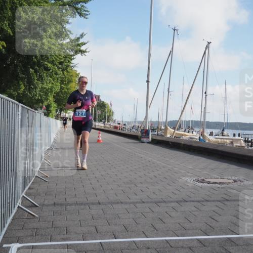 17.08.2025 - KN Förde Triathlon 2025 KatJ http://msf.ph/oto/8583021 17.08.2025 10:04:52 Laufen 127, 253 meine-sportfotos.de
