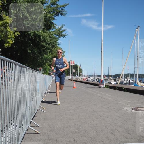 17.08.2025 - KN Förde Triathlon 2025 KatJ http://msf.ph/oto/8583024 17.08.2025 13:19:29 Laufen 408, 418 meine-sportfotos.de