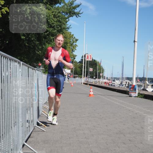 17.08.2025 - KN Förde Triathlon 2025 KatJ http://msf.ph/oto/8583163 17.08.2025 13:20:36 Laufen 402, 403 meine-sportfotos.de