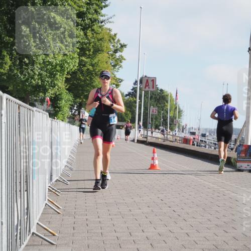 17.08.2025 - KN Förde Triathlon 2025 KatJ http://msf.ph/oto/8583398 17.08.2025 10:06:26 Laufen 146, 151 meine-sportfotos.de