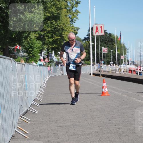 17.08.2025 - KN Förde Triathlon 2025 KatJ http://msf.ph/oto/8583824 17.08.2025 12:55:53 Laufen 367 meine-sportfotos.de