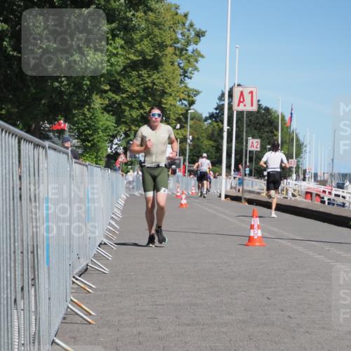 17.08.2025 - KN Förde Triathlon 2025 KatJ http://msf.ph/oto/8583895 17.08.2025 13:25:16 Laufen 548 meine-sportfotos.de