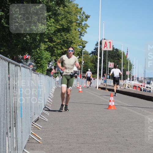 17.08.2025 - KN Förde Triathlon 2025 KatJ http://msf.ph/oto/8583910 17.08.2025 13:25:16 Laufen 548 meine-sportfotos.de