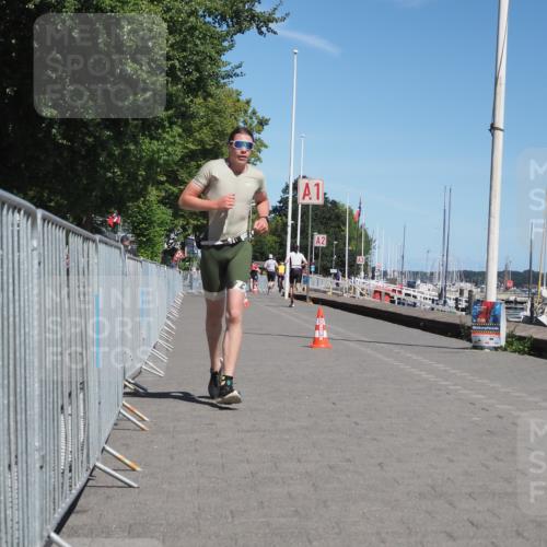 17.08.2025 - KN Förde Triathlon 2025 KatJ http://msf.ph/oto/8583946 17.08.2025 13:25:18 Laufen 548 meine-sportfotos.de