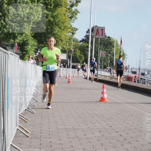 17.08.2025 - KN Förde Triathlon 2025 KatJ http://msf.ph/oto/8583952 17.08.2025 10:08:07 Laufen 187 meine-sportfotos.de