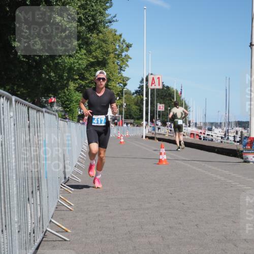 17.08.2025 - KN Förde Triathlon 2025 KatJ http://msf.ph/oto/8584015 17.08.2025 13:25:30 Laufen 417 meine-sportfotos.de
