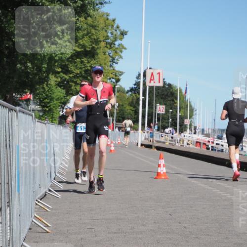 17.08.2025 - KN Förde Triathlon 2025 KatJ http://msf.ph/oto/8584070 17.08.2025 13:25:38 Laufen 413, 466 meine-sportfotos.de