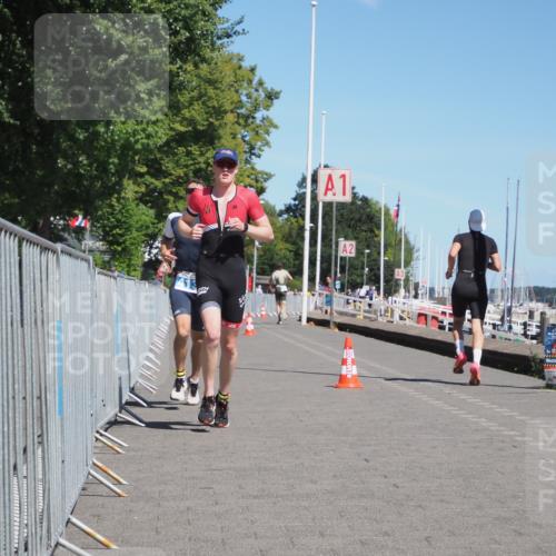 17.08.2025 - KN Förde Triathlon 2025 KatJ http://msf.ph/oto/8584078 17.08.2025 13:25:38 Laufen 413, 466 meine-sportfotos.de
