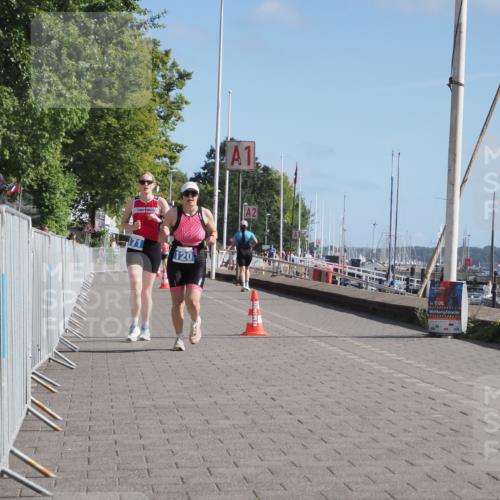 17.08.2025 - KN Förde Triathlon 2025 KatJ http://msf.ph/oto/8584079 17.08.2025 10:32:39 Laufen 120, 171 meine-sportfotos.de