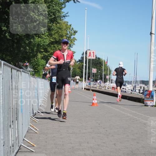 17.08.2025 - KN Förde Triathlon 2025 KatJ http://msf.ph/oto/8584090 17.08.2025 13:25:39 Laufen 413, 466 meine-sportfotos.de