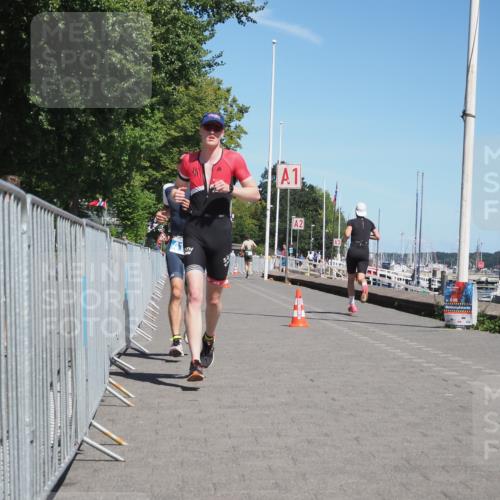 17.08.2025 - KN Förde Triathlon 2025 KatJ http://msf.ph/oto/8584103 17.08.2025 13:25:39 Laufen 413, 466 meine-sportfotos.de