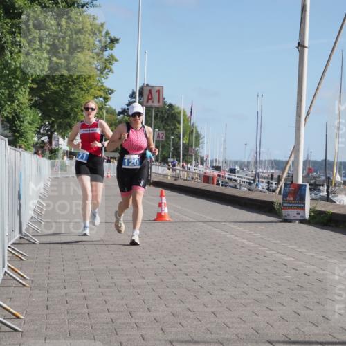 17.08.2025 - KN Förde Triathlon 2025 KatJ http://msf.ph/oto/8584110 17.08.2025 10:32:40 Laufen 120, 171 meine-sportfotos.de