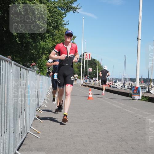 17.08.2025 - KN Förde Triathlon 2025 KatJ http://msf.ph/oto/8584115 17.08.2025 13:25:39 Laufen 413, 466 meine-sportfotos.de