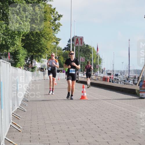 17.08.2025 - KN Förde Triathlon 2025 KatJ http://msf.ph/oto/8584116 17.08.2025 10:08:32 Laufen 103, 133 meine-sportfotos.de