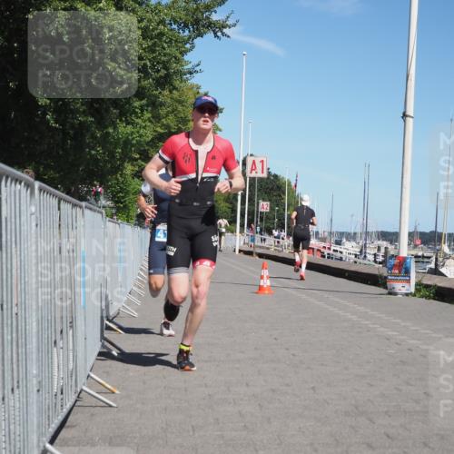17.08.2025 - KN Förde Triathlon 2025 KatJ http://msf.ph/oto/8584119 17.08.2025 13:25:39 Laufen 413, 466 meine-sportfotos.de