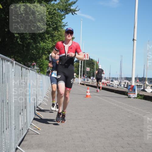 17.08.2025 - KN Förde Triathlon 2025 KatJ http://msf.ph/oto/8584122 17.08.2025 13:25:40 Laufen 413, 466 meine-sportfotos.de