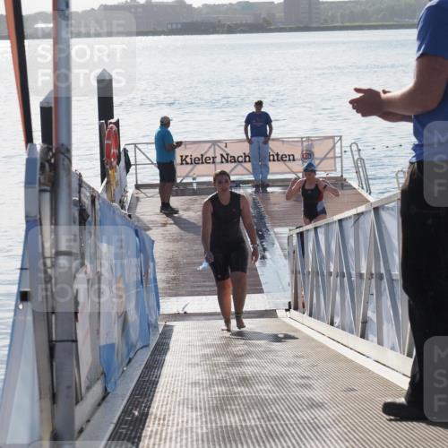 17.08.2025 - KN Förde Triathlon 2025 MichiJ http://msf.ph/oto/8584170 17.08.2025 09:22:23 Schwimmen 111, 208, 213, 224, 111, 208, 221, 235 meine-sportfotos.de