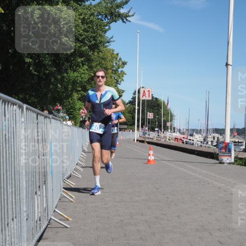17.08.2025 - KN Förde Triathlon 2025 KatJ http://msf.ph/oto/8584214 17.08.2025 13:26:09 Laufen 407, 418, 445 meine-sportfotos.de