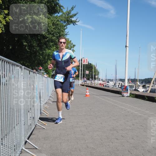 17.08.2025 - KN Förde Triathlon 2025 KatJ http://msf.ph/oto/8584231 17.08.2025 13:26:10 Laufen 407, 418, 445 meine-sportfotos.de