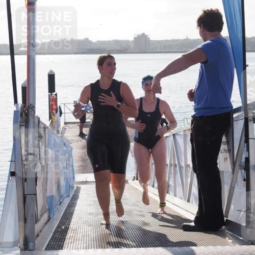 17.08.2025 - KN Förde Triathlon 2025 MichiJ http://msf.ph/oto/8584244 17.08.2025 09:22:27 Schwimmen 111, 208, 213, 111, 221, 235 meine-sportfotos.de