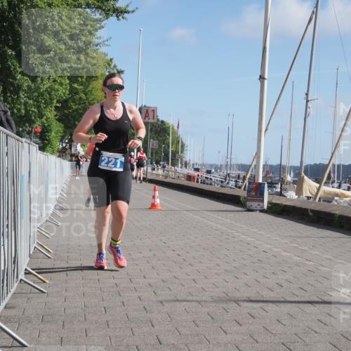 17.08.2025 - KN Förde Triathlon 2025 KatJ http://msf.ph/oto/8584351 17.08.2025 10:33:05 Laufen 215, 221, 225 meine-sportfotos.de