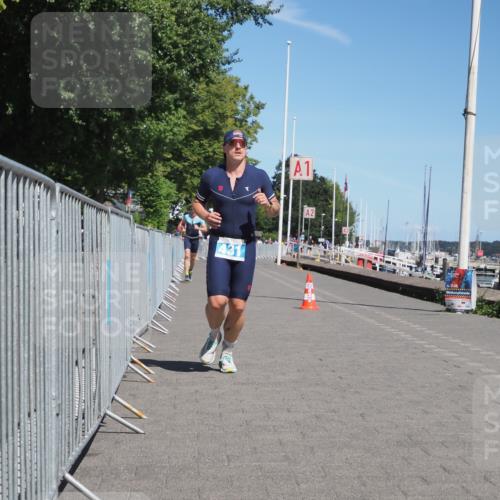 17.08.2025 - KN Förde Triathlon 2025 KatJ http://msf.ph/oto/8584421 17.08.2025 13:26:49 Laufen 431, 447 meine-sportfotos.de