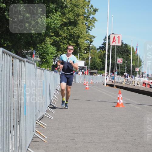 17.08.2025 - KN Förde Triathlon 2025 KatJ http://msf.ph/oto/8584443 17.08.2025 13:26:53 Laufen 431, 439, 447 meine-sportfotos.de