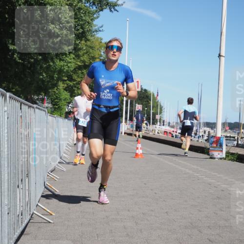 17.08.2025 - KN Förde Triathlon 2025 KatJ http://msf.ph/oto/8584684 17.08.2025 13:27:04 Laufen 403, 428, 433, 439 meine-sportfotos.de