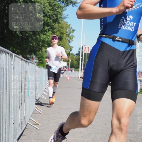 17.08.2025 - KN Förde Triathlon 2025 KatJ http://msf.ph/oto/8584698 17.08.2025 13:27:05 Laufen 403, 428, 433, 439 meine-sportfotos.de