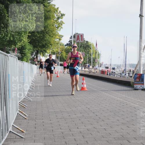 17.08.2025 - KN Förde Triathlon 2025 KatJ http://msf.ph/oto/8584865 17.08.2025 10:10:19 Laufen 121, 228 meine-sportfotos.de