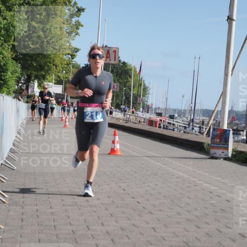 17.08.2025 - KN Förde Triathlon 2025 KatJ http://msf.ph/oto/8584875 17.08.2025 10:33:48 Laufen 190, 210 meine-sportfotos.de