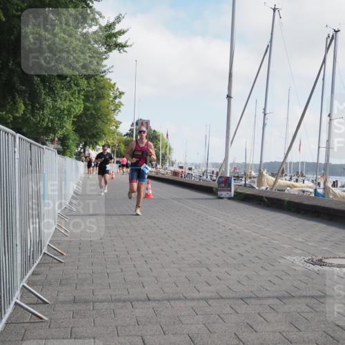 17.08.2025 - KN Förde Triathlon 2025 KatJ http://msf.ph/oto/8584876 17.08.2025 10:10:20 Laufen 121, 228 meine-sportfotos.de