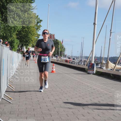 17.08.2025 - KN Förde Triathlon 2025 KatJ http://msf.ph/oto/8584889 17.08.2025 10:33:48 Laufen 190, 210 meine-sportfotos.de